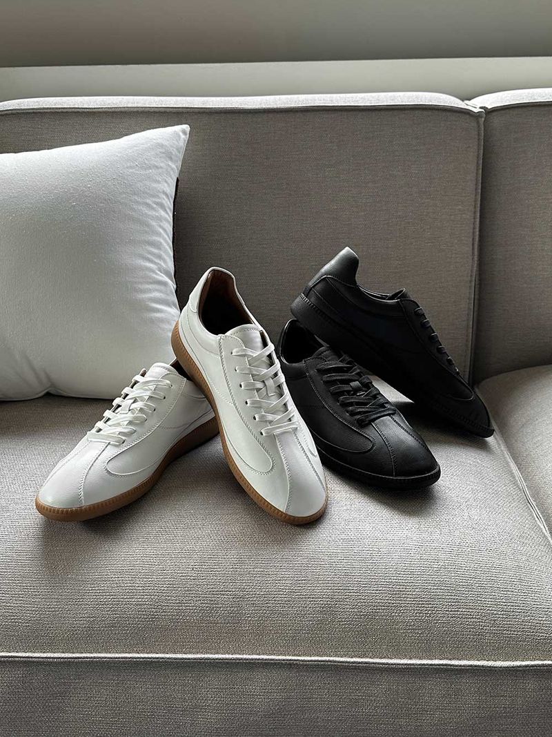 ASCLO（エジュクロ）の「ASCLO Glove Sneakers (2color)（Shoes）」
