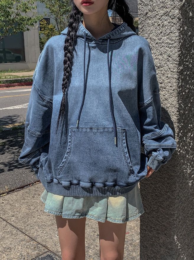 Gradation washing denim hoodie