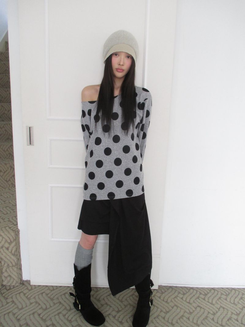 ビッグドット オフショルダーTシャツ