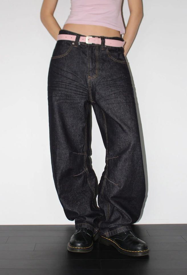 DART CURVED DENIM PANTS