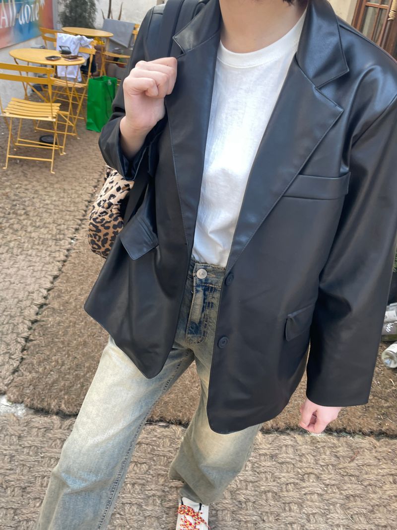 Noir leather jacket