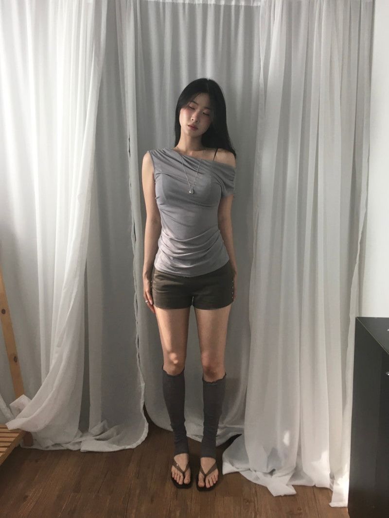 See-through leg warmer