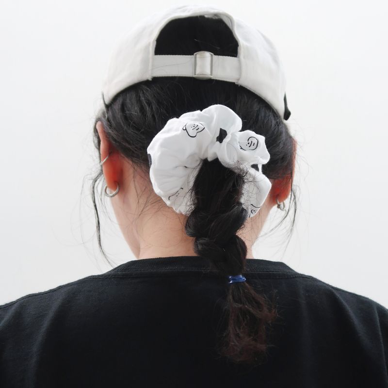 TUTEOGI（トゥトギ）の「TUTEOGI ‘Rhythm’ scrunchie #004 (M size)（Hair Accessories）」