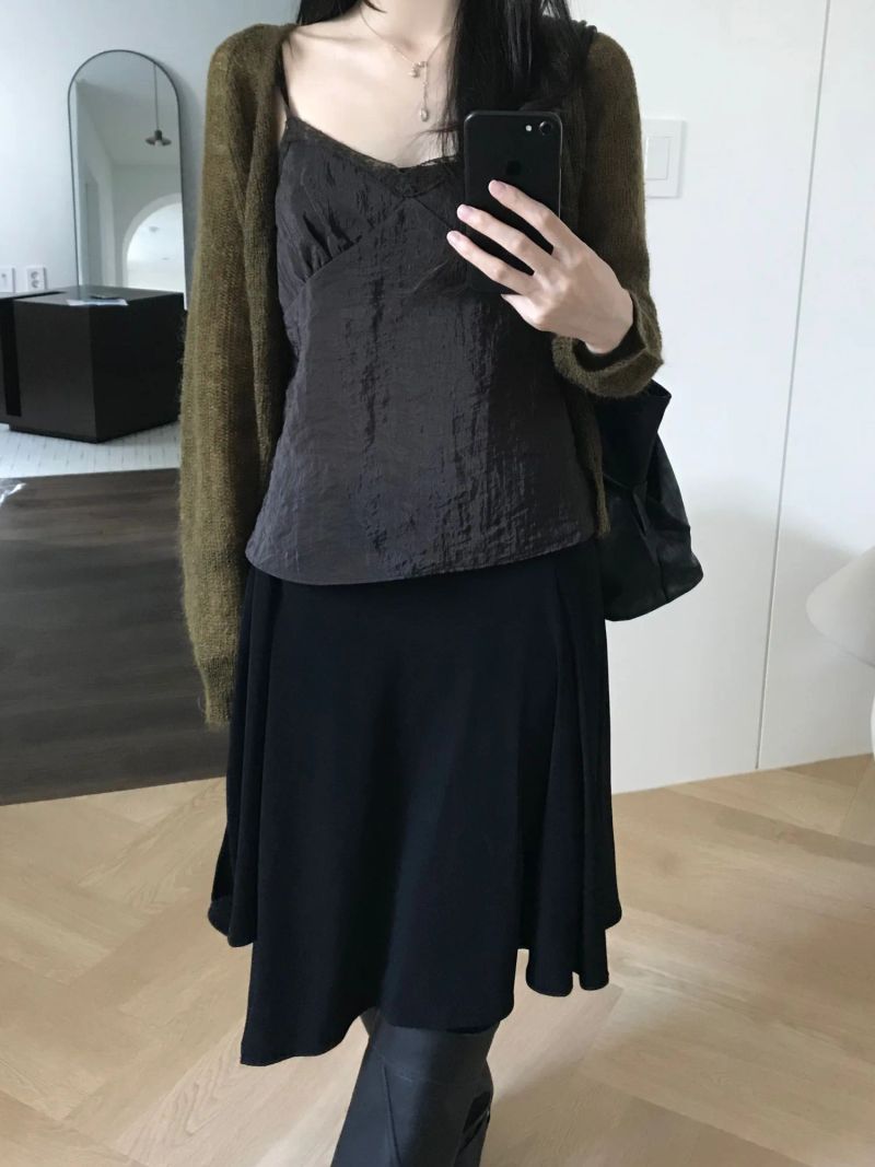 Mohair V-Neck Cardigan (2 colors)