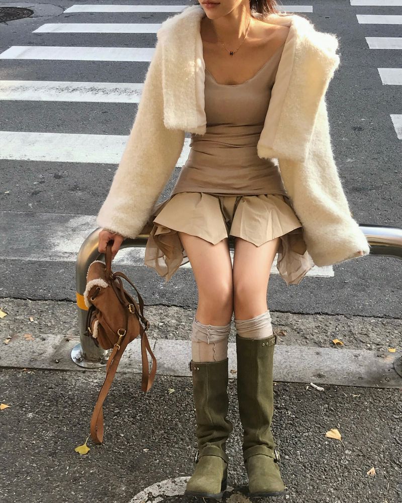 wool brioche crop toggle CT