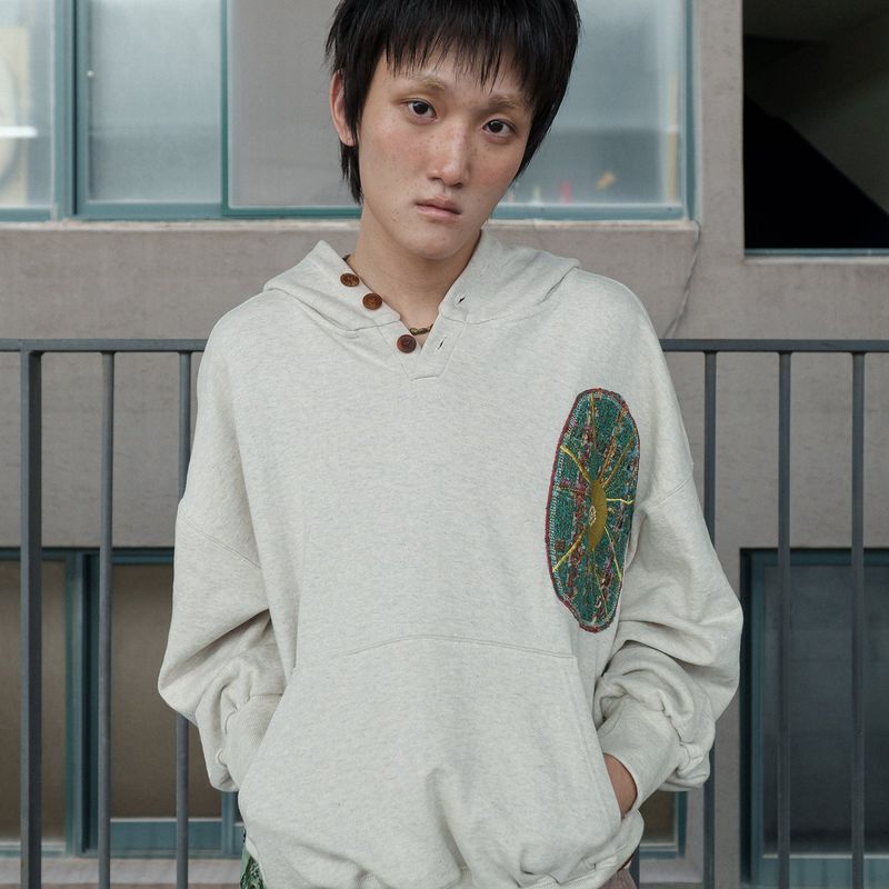 Boiling patched hoodie / Oatmeal