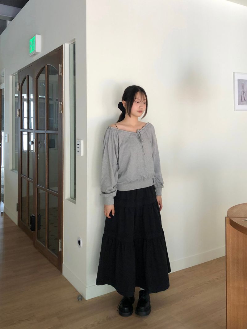 Eddie Off-Shoulder Sweatshirt (2 colors)