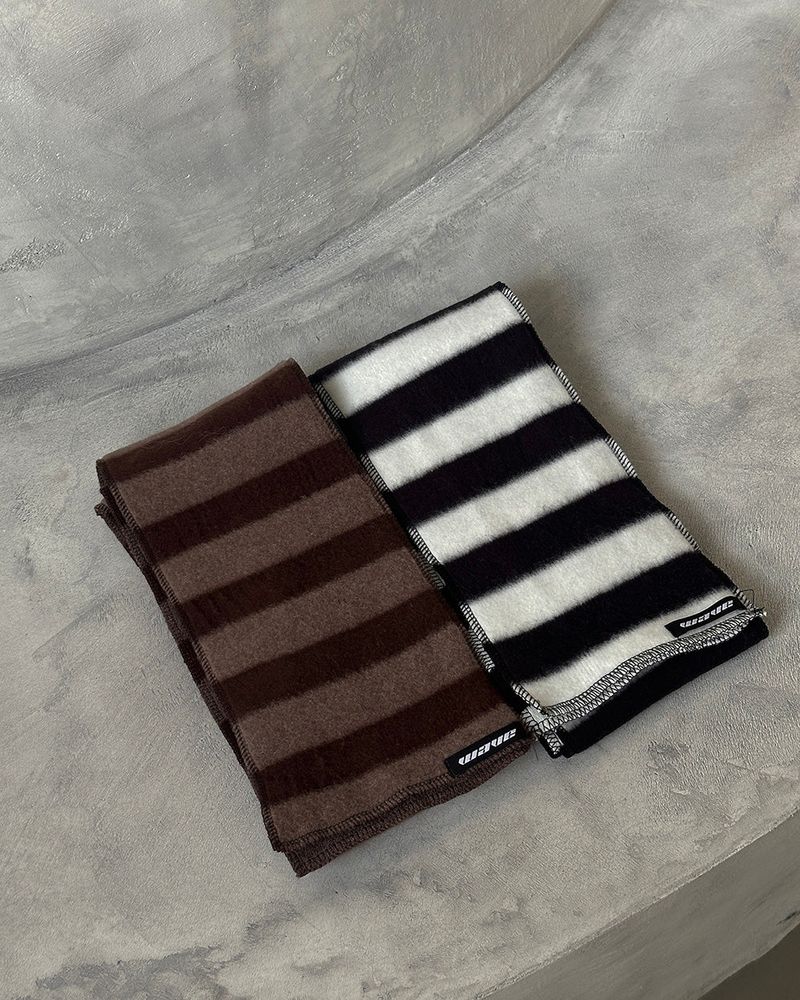 Petit striped scarf muffler
