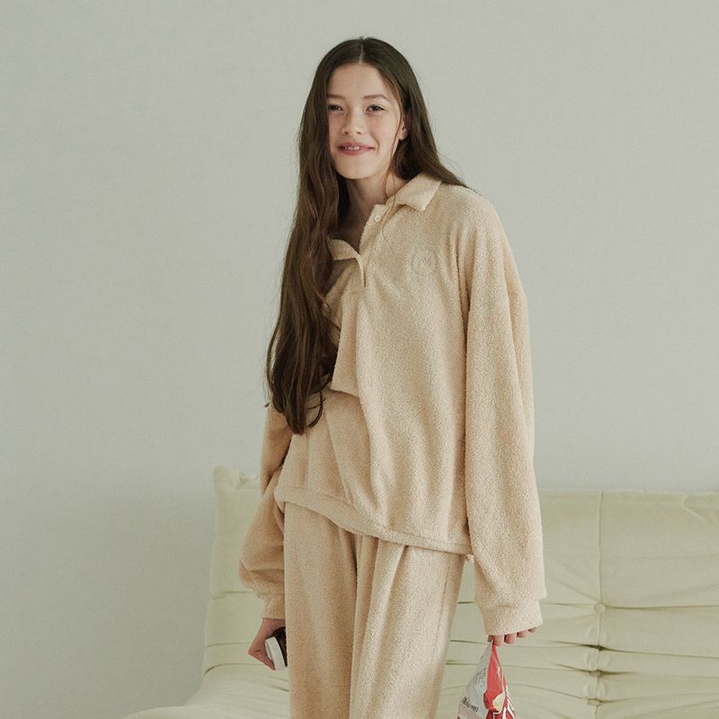 TMO BY 13MONTH(ティーエムオーバイサーティーンマンス)の「FLEECE COLLARED POLO SHIRT (BEIGE)(Tops)」