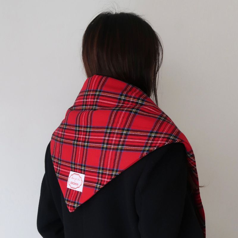 Padded Shoulder Scarf_Red