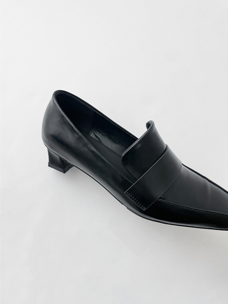 loafer middle heel
