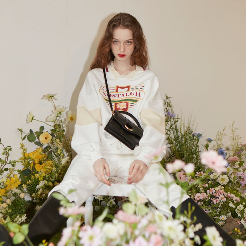 Nostalgia Collar Sweatshirt