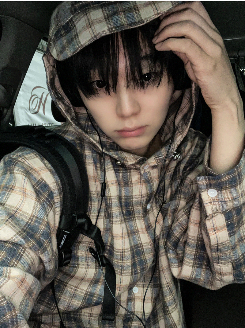 lable hood check shirt