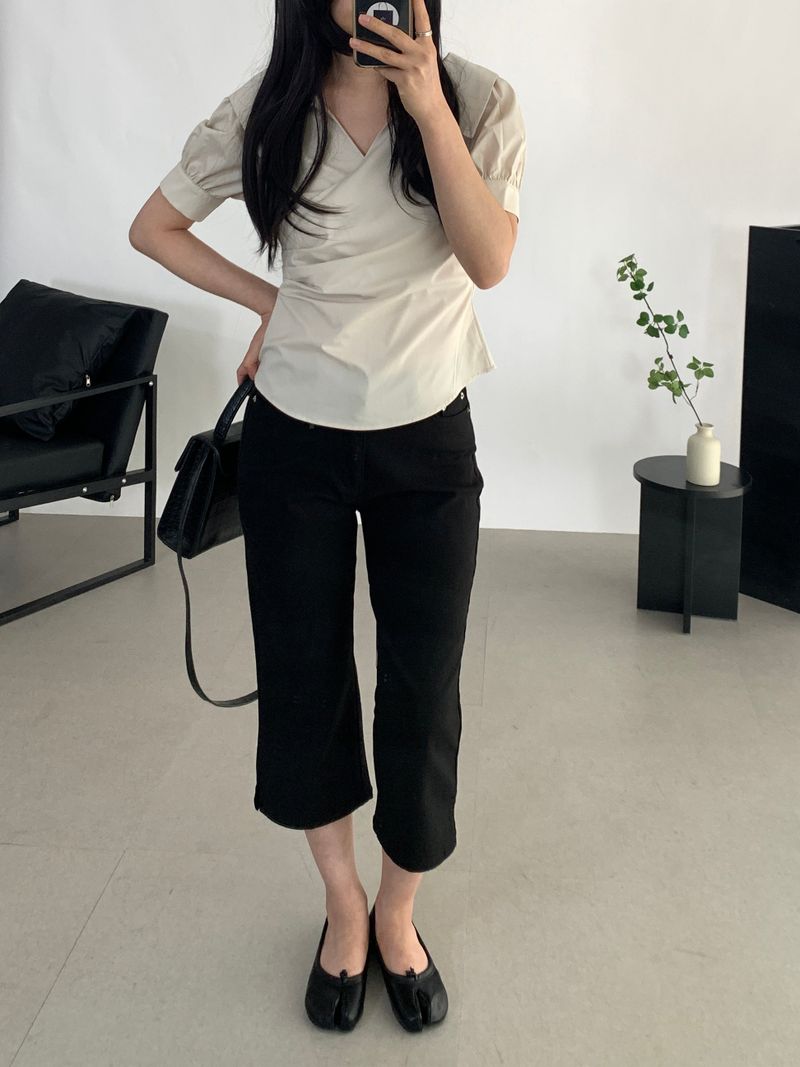 Yuk 8-length Capri Pants
