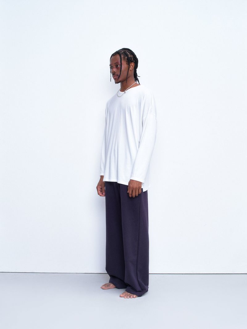 GRAPHIC LONG SLEEVE T-SHIRT