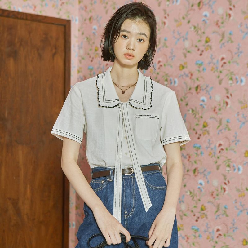 [LINE] Stitch Tie Collar Blouse