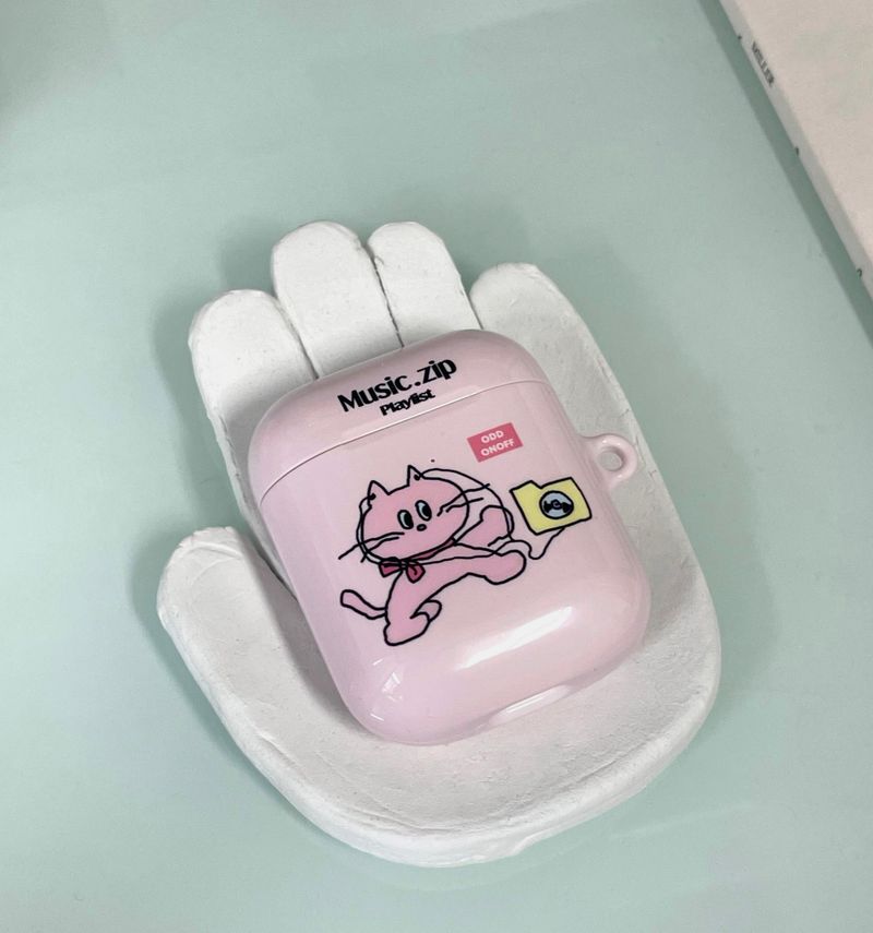 oddonoff（オッドオンオフ）の「キャティ Airpods ケース（スマホグッズ/小物）」