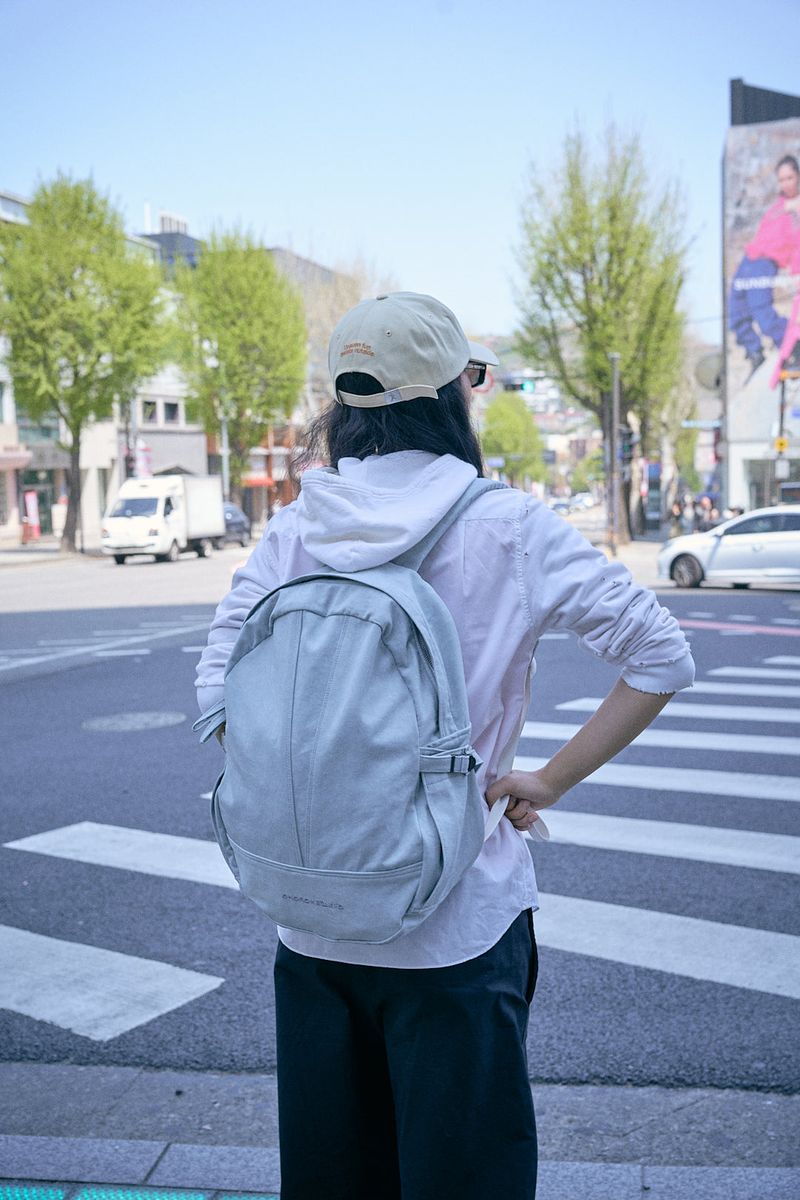 CHOROKstudio（チョロッスタジオ）の「New Beatle Bag #1 (Light Denim)（Bags）」