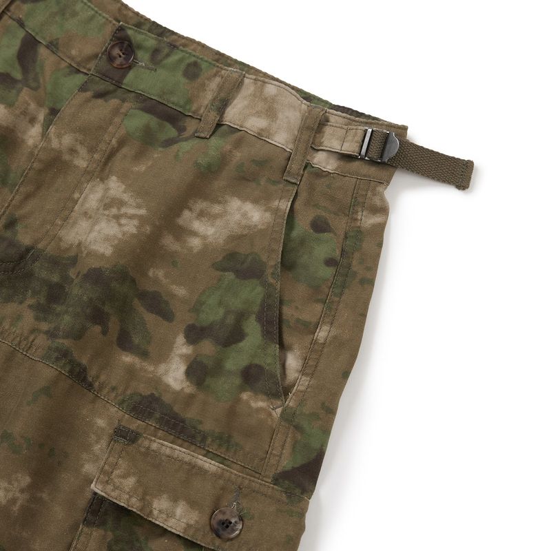 Wanderer cargo bermuda pants / Camo