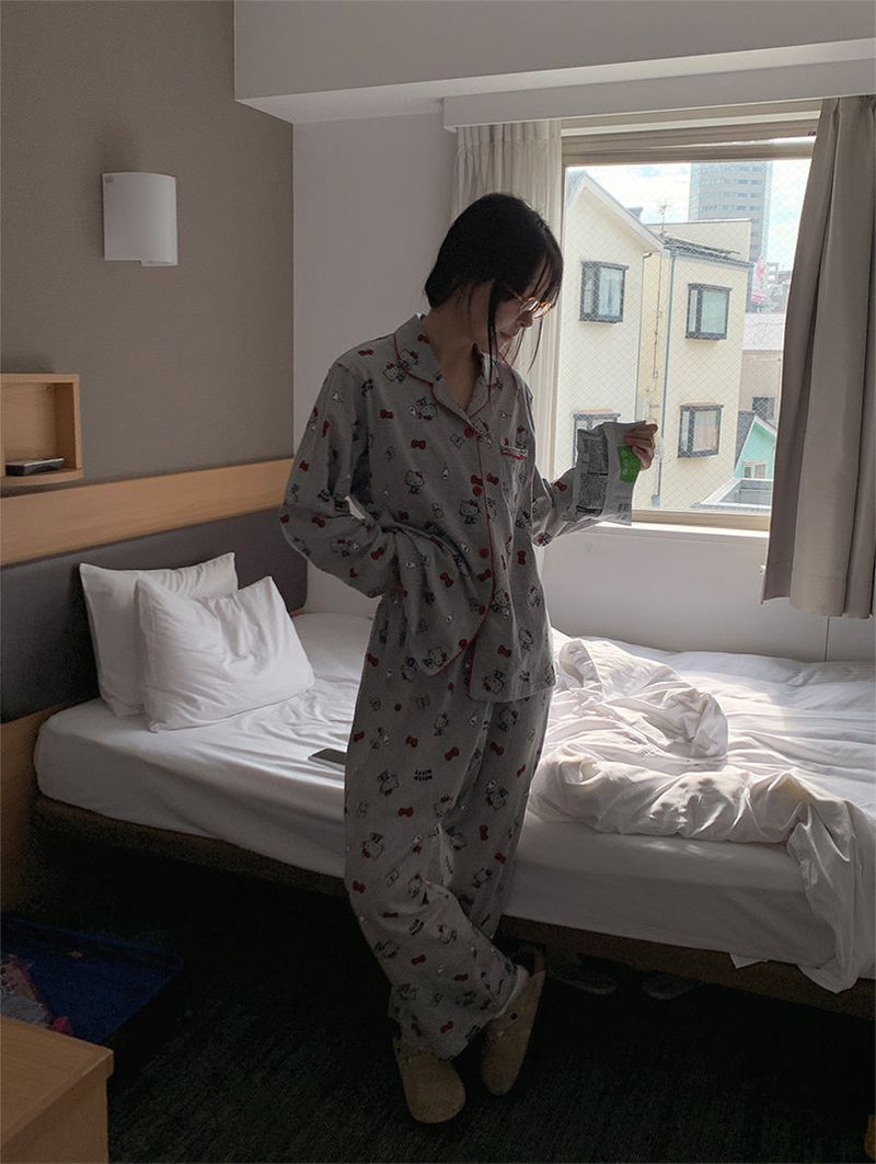 [SANRIO] HELLO KITTY PAJAMAS