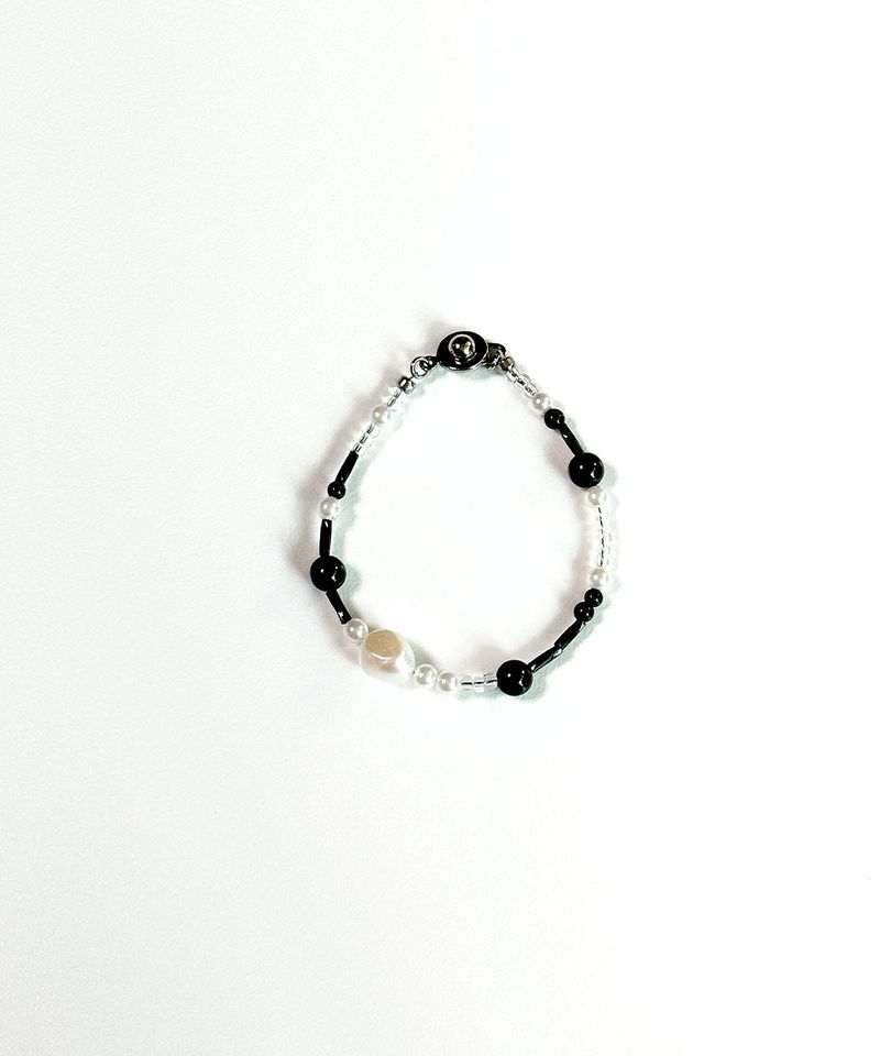 lump pearl bracelet