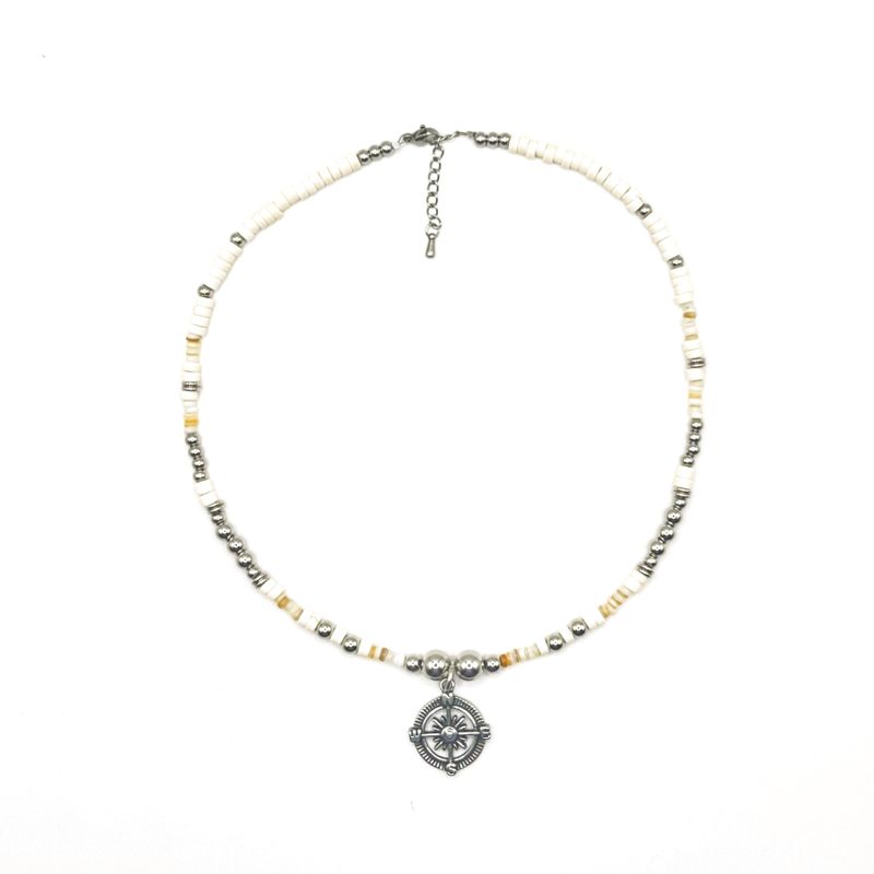 neeka（ニカ）の「[MADE] アイボリーストーンコンパスネックレス (M)（アクセサリー）」