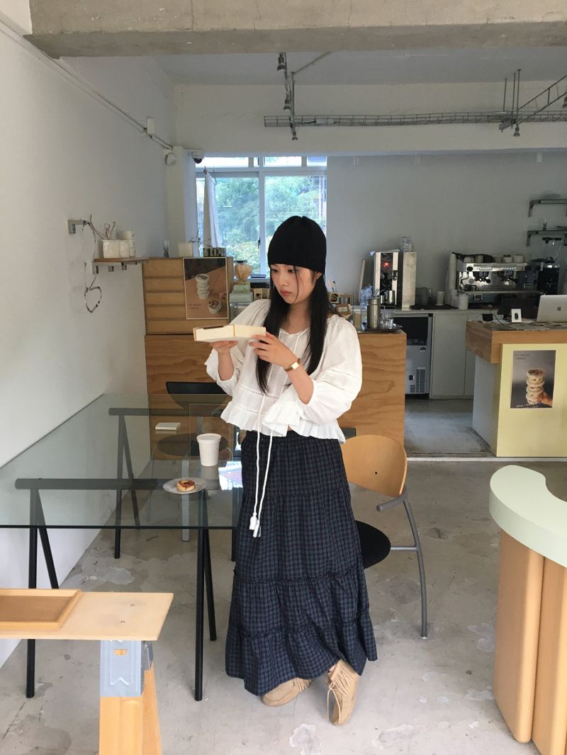 Maroon check long skirt (2color)