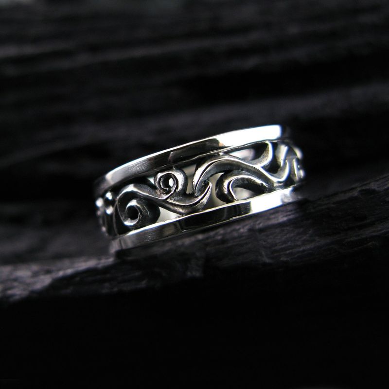 Grapevine-B1 silver ring