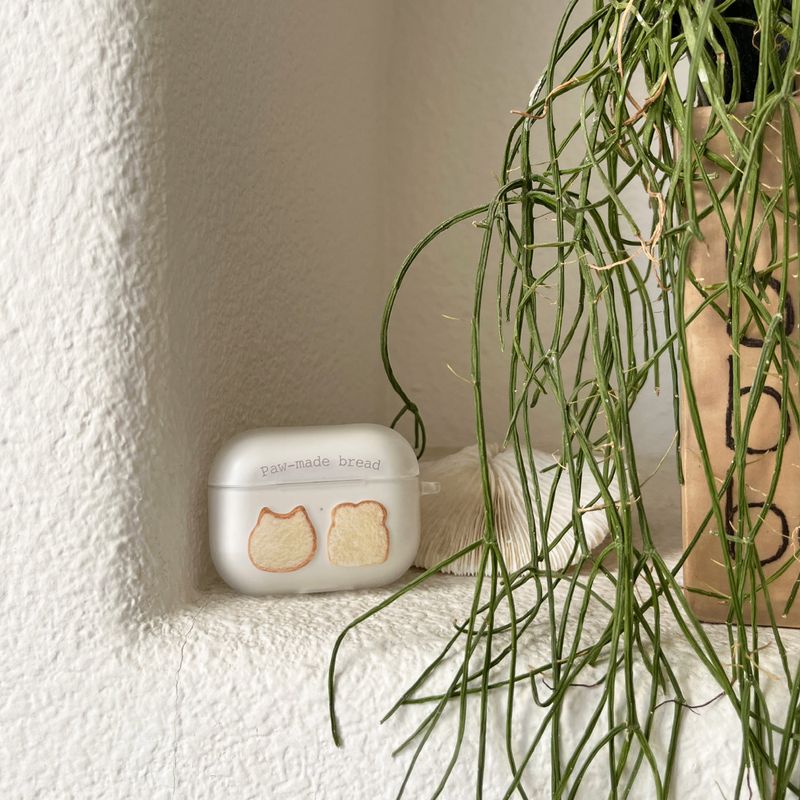 [airpods] paw-made bread