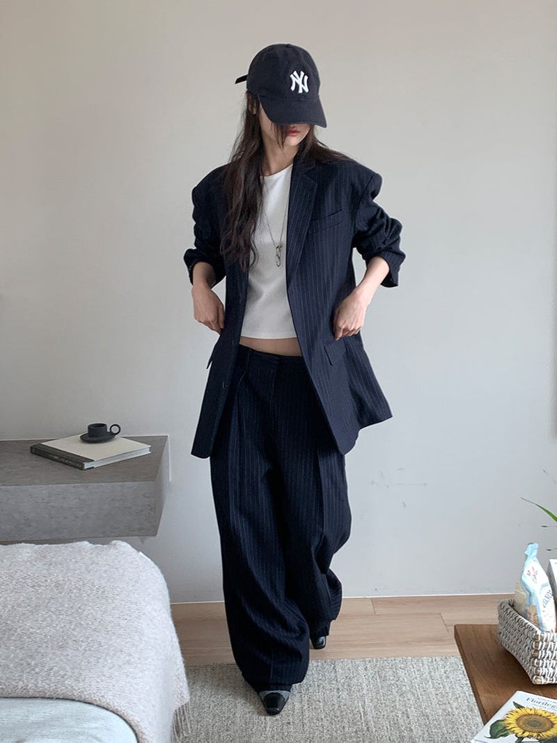 PAPERMOON PIN STRIPE PLEATE TROUSER