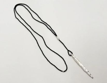 ARROW BEADED NECKLACE