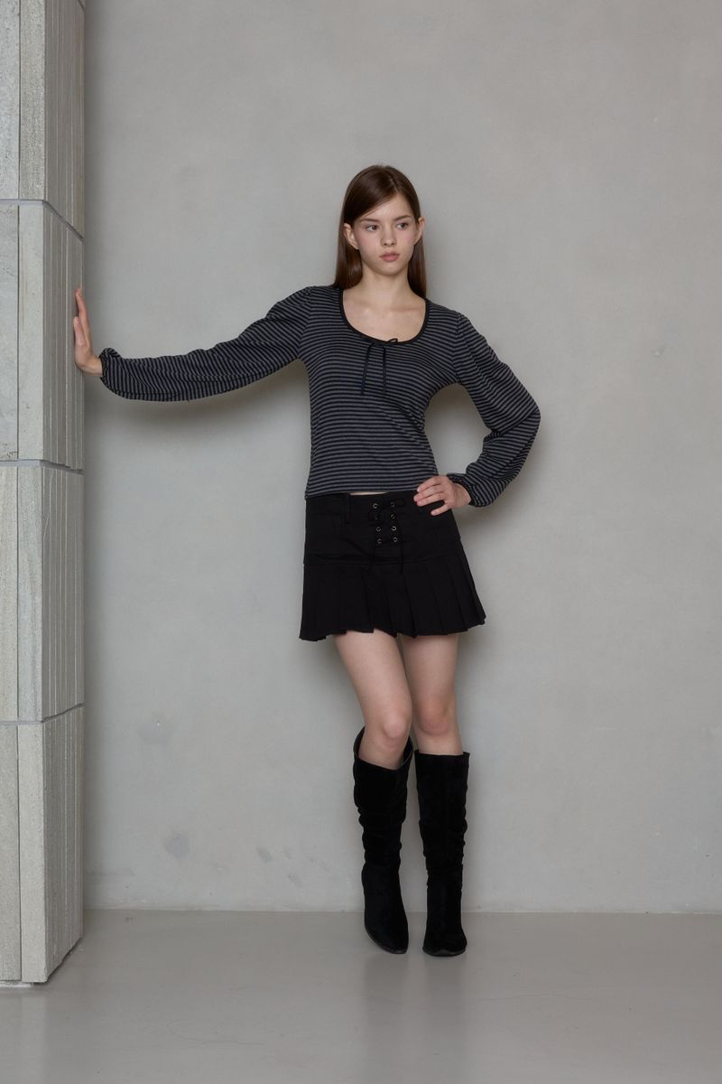 GAZE EYELET PLEATS SKIRT