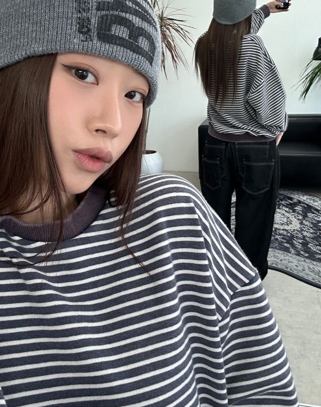Cardil Button Stripe Sweatshirt