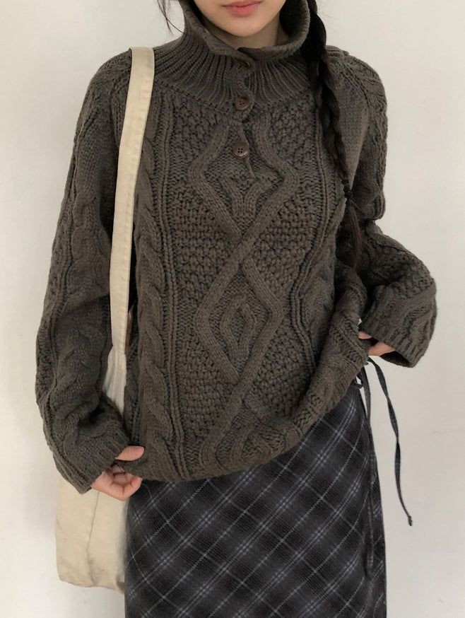 Hyoro Button High Neck Cable Knit