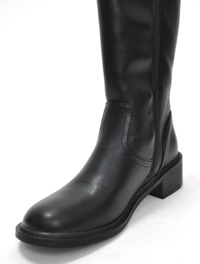 Private boots
