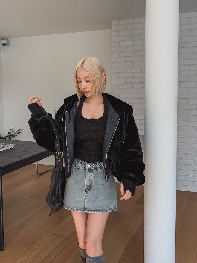 Cardi crop hooded fur jumper