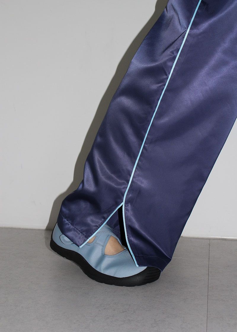VELCRO SNEAKERS