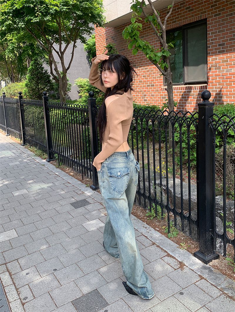 BACK POCKET WIDE JEANS