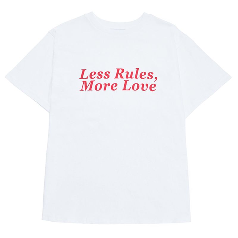LE AREVEY（アルヴェイ）の「LESS RULES MORE LOVE T-SHIRT WHITE / BURGUNDY [WOMAN]（Tops）」