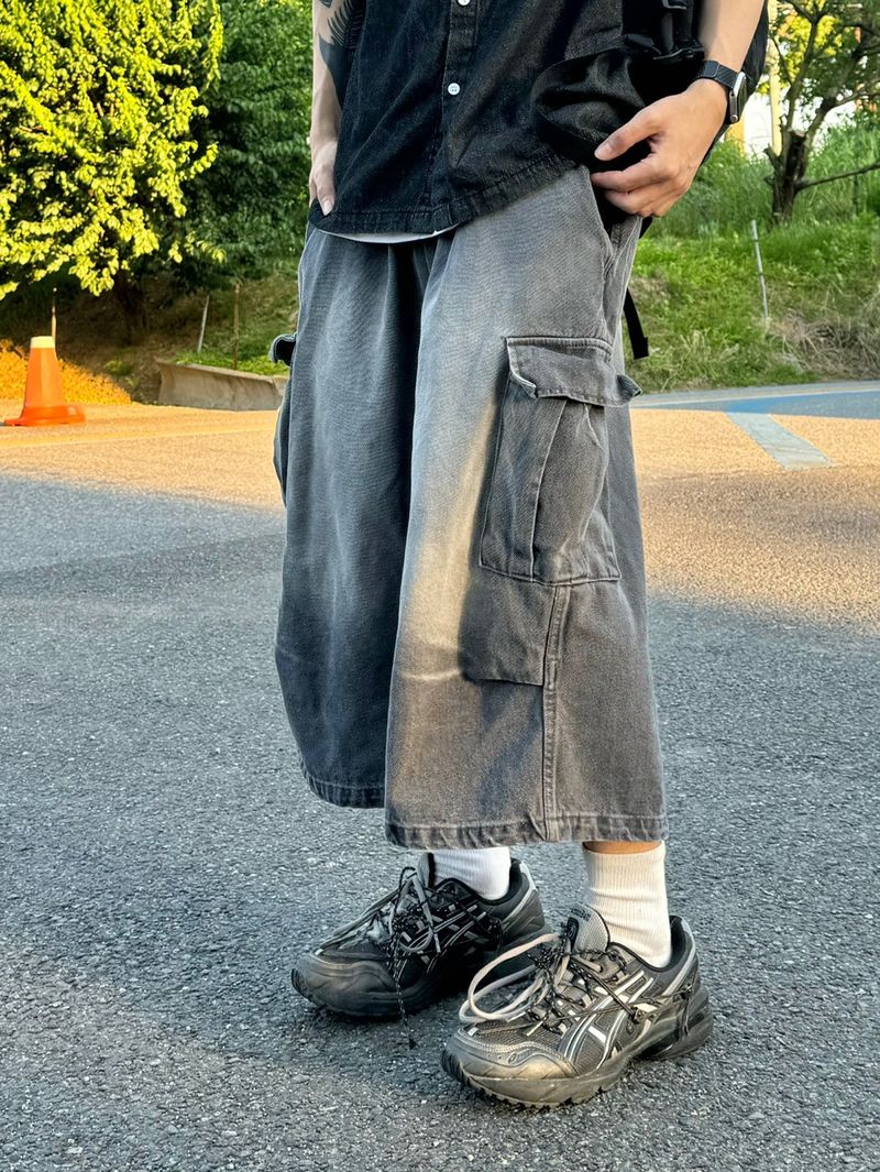 UNAIDUN（アネイダン）の「Salt washing cargo bermuda denim pants 3C（Pants）」