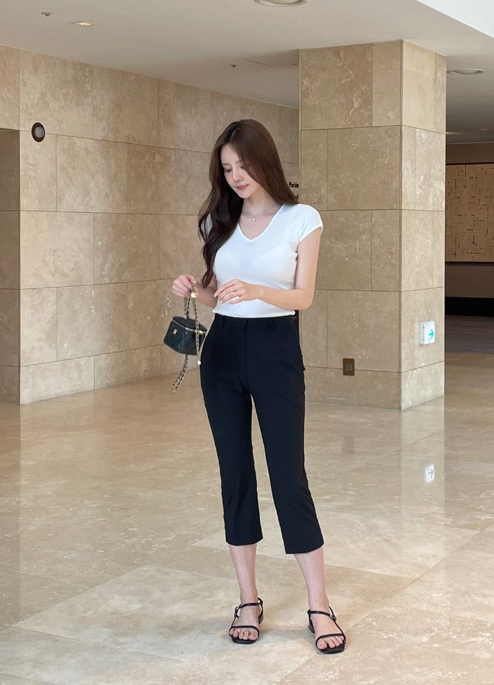 Beck V-Neck Ribbed Cap Sleeve Knit Tee