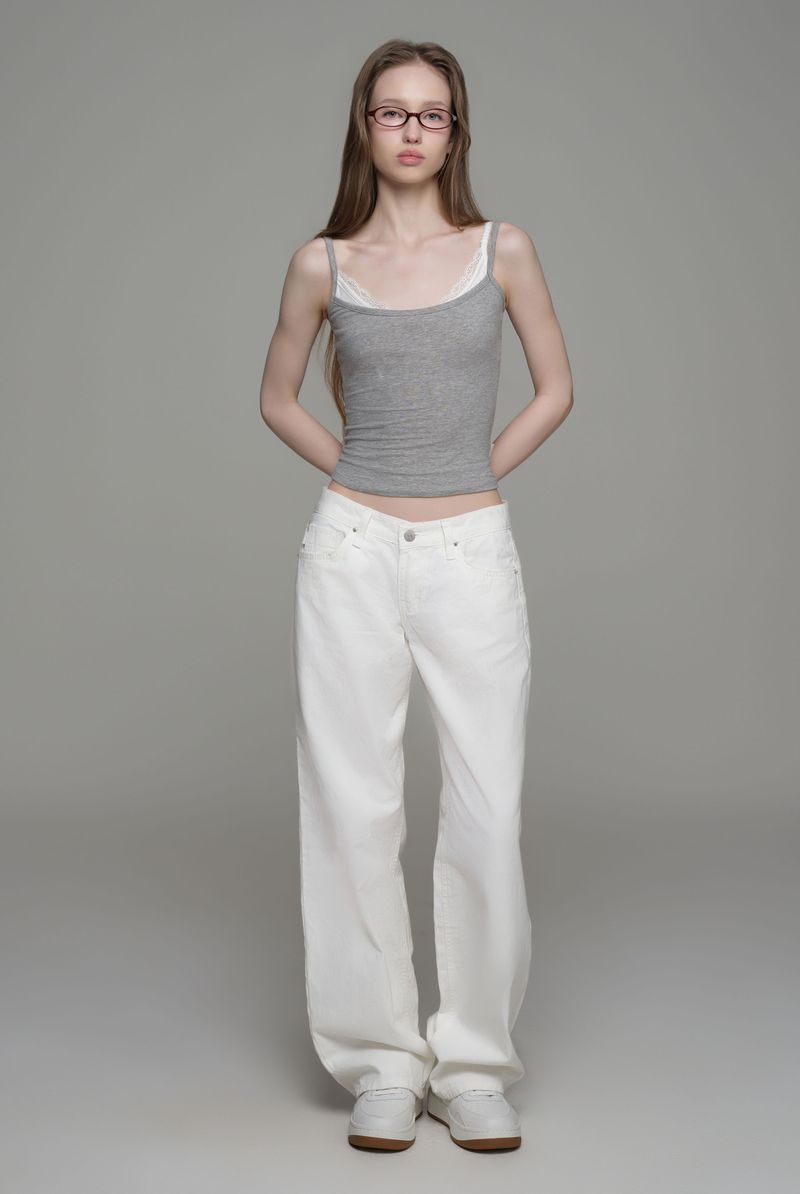 Kleesier（クリーシーア）の「Sunday morning straight low jeans, Pure White（Pants）」