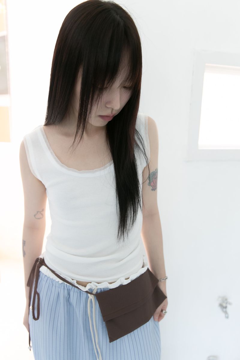 omoosoohy（オムスヒ）の「silky lace sleeveless top(3colors)（Tops）」