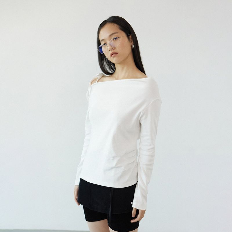 Off shoulder long sleeves_ivory
