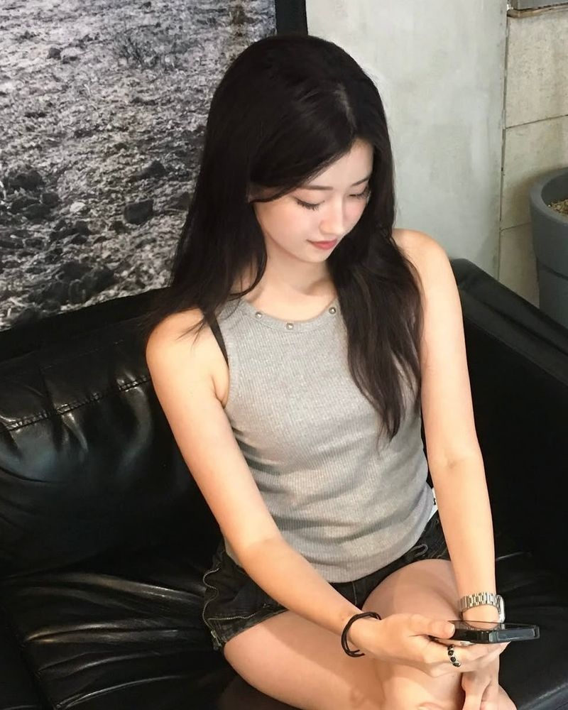 Ake Studded Sleeveless Gray [WOMEN]