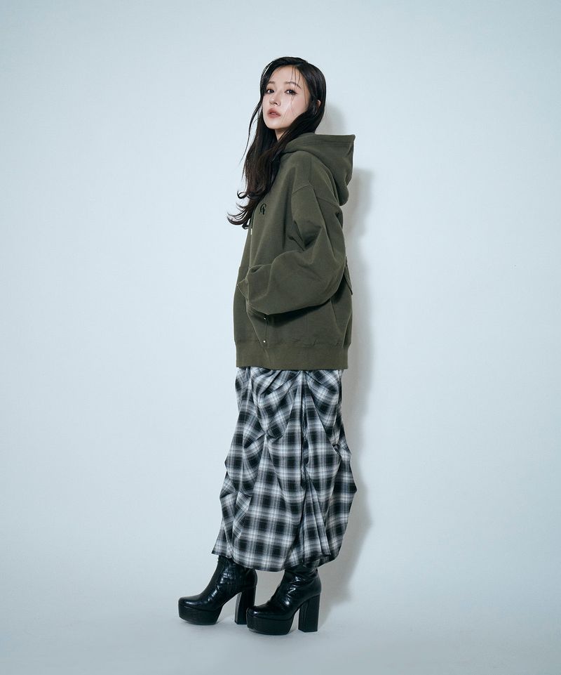 UNISEX 裏起毛パッチロゴパーカー