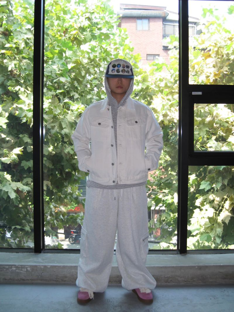 [UNISEX] ベーシッククロッピードデニムジャケット(3 Sizes, 4 Colors)