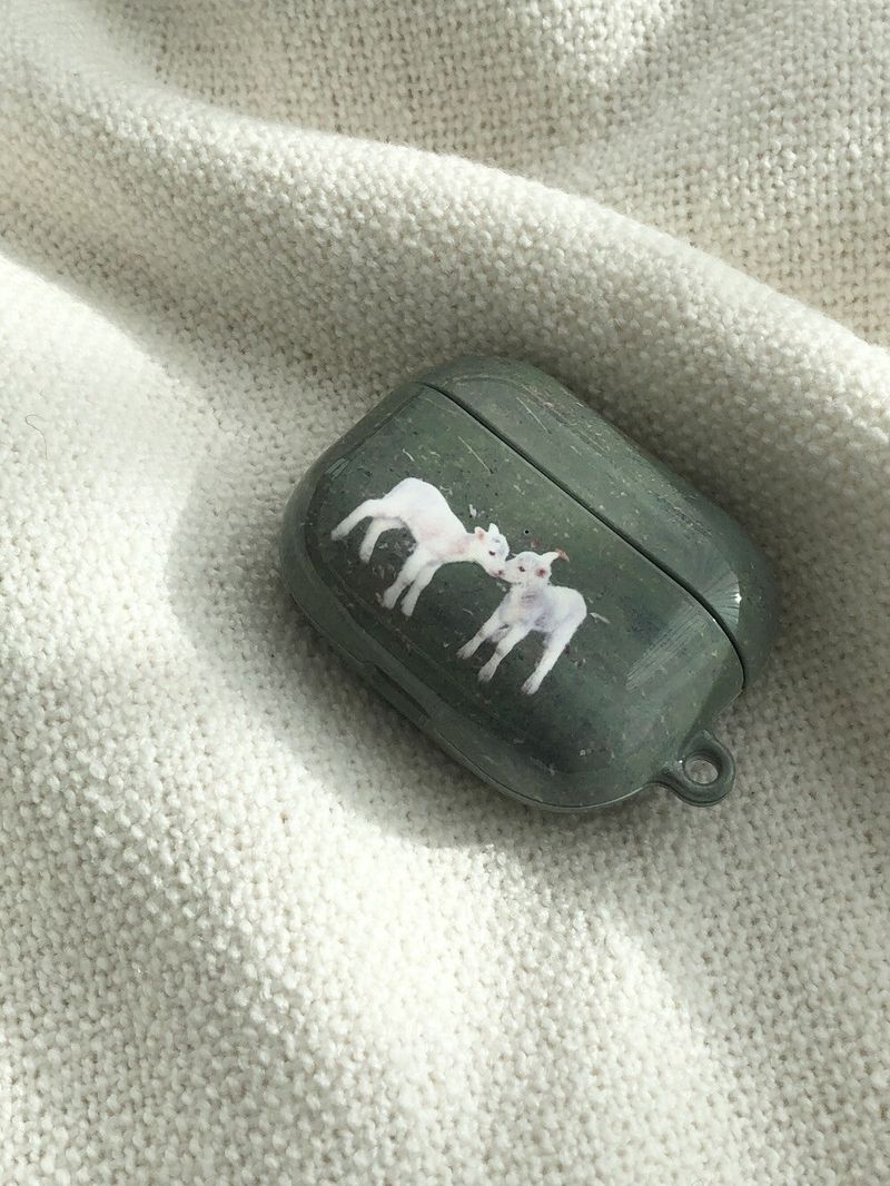 [loving sheep airpods case]