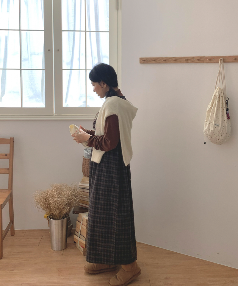 Brownie checkered bustier long skirt sleeveless autumn winter guest look date look 