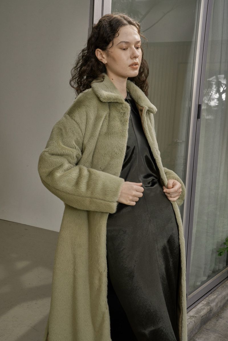 FAKE FUR LONG COAT_GREEN TEA